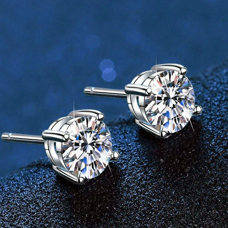 [Sophire]FOUR-PRONG MOISSANITE EARRINGS
