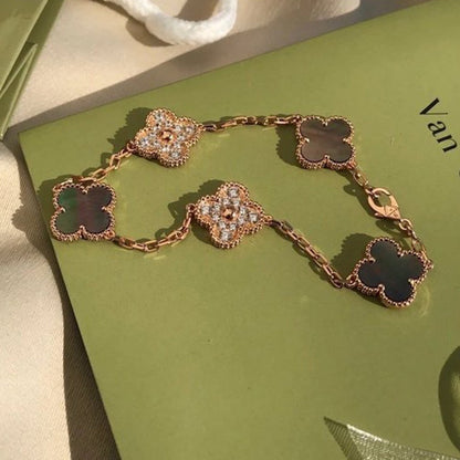 [Sophire Jewelry ] CLOVER 5 MOTIF GRAY MOP BRACELET COLLECTION