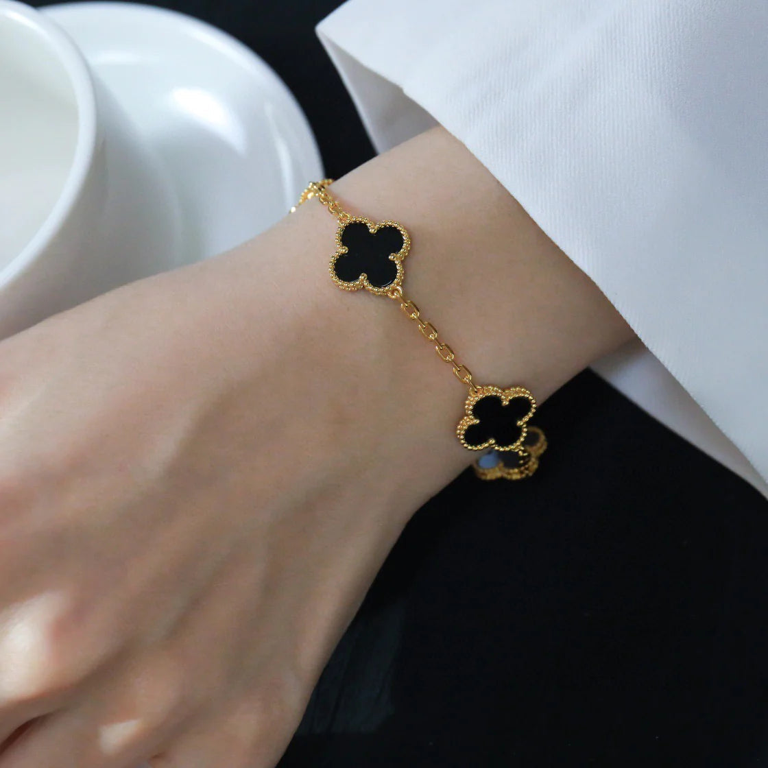[Sophire Jewelry ] CLOVER 5 MOTIF ONYXS BRACELET COLLECTION