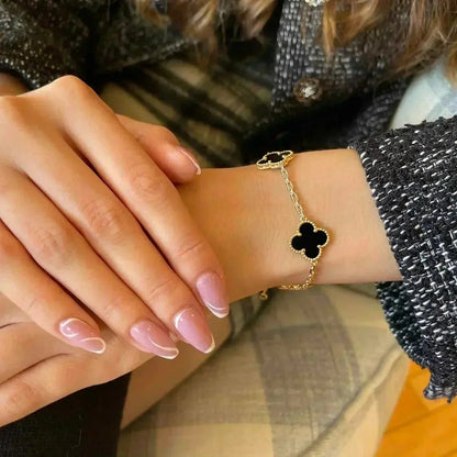 [Sophire Jewelry ] CLOVER 5 MOTIF ONYXS BRACELET COLLECTION