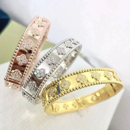[Sophire Jewelry ]CLOVER BRACELET 8MM DIAMONDS