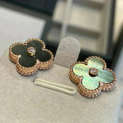 [Sophire Jewelry ]CLOVER MEDIUM 1 MOTIFS GRAY MOP  DIAMOND EARRINGS