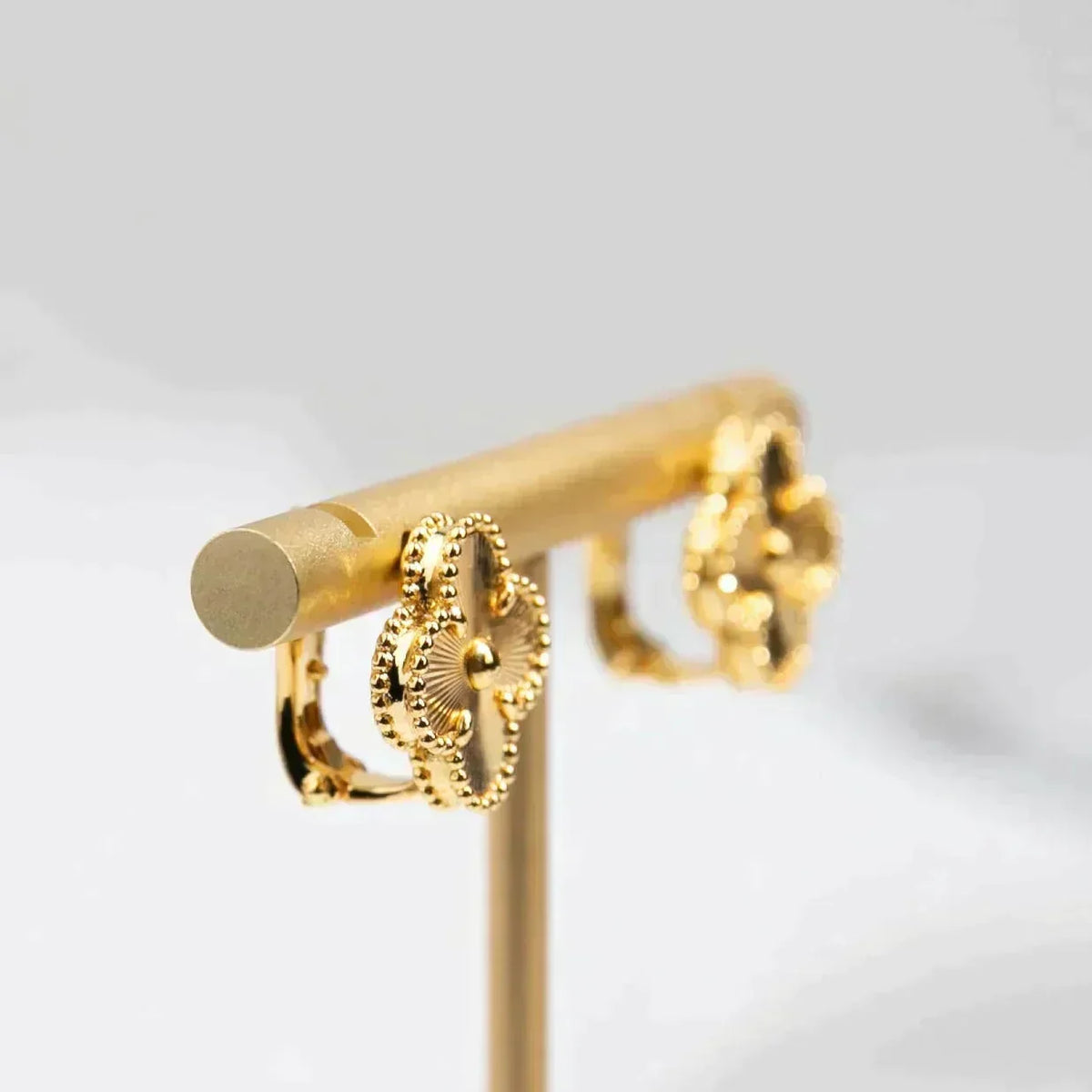 [Sophire Jewelry ]CLOVER MEDIUM 1 MOTIFS LASER EARRINGS