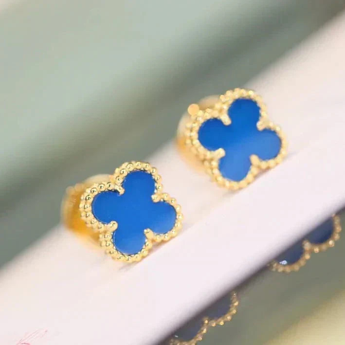 [Sophire Jewelry ]CLOVER MINI 9.5MM BLUE AGATE EARRINGS