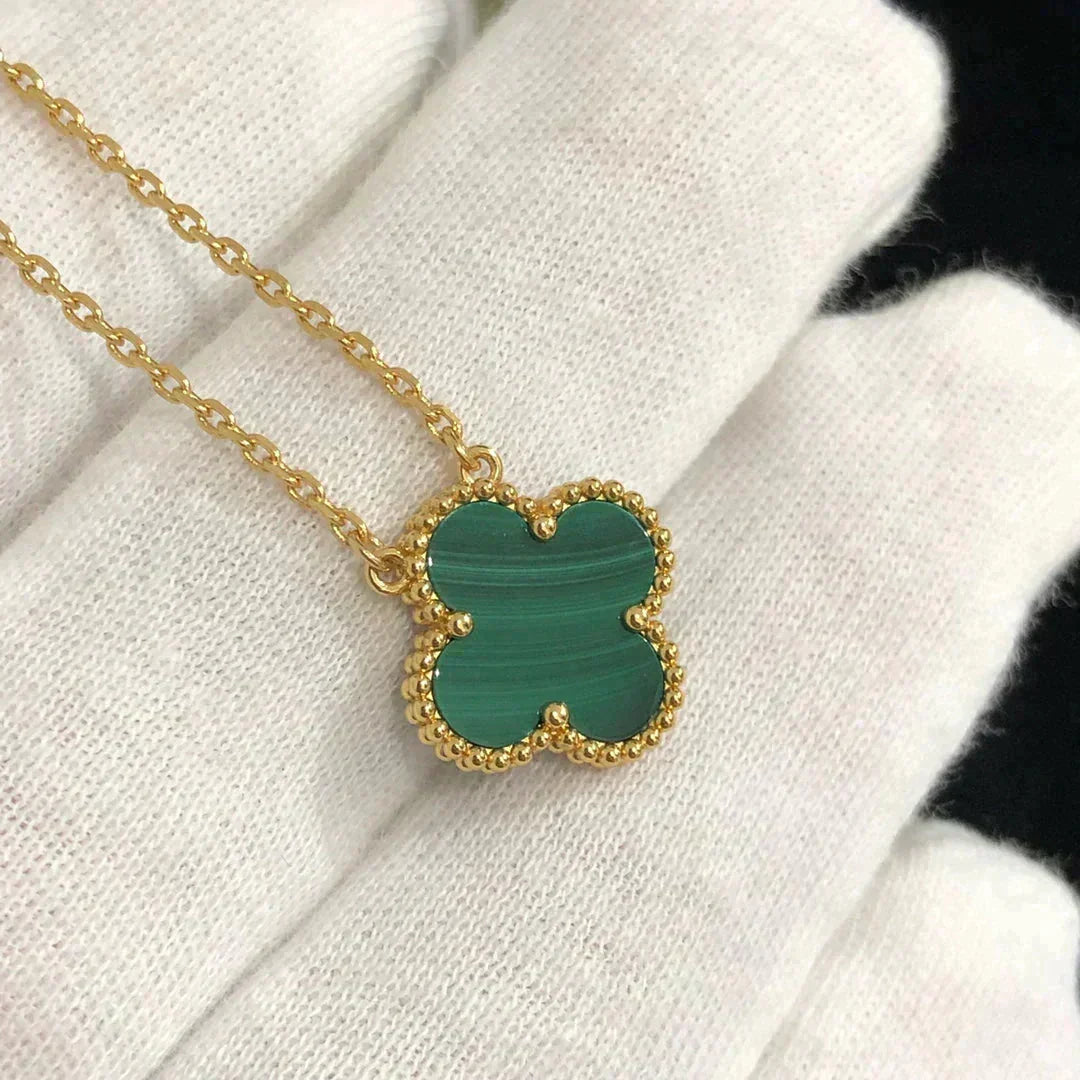 [Sophire Jewelry ]CLOVER 15MM MALACHITE SINGLE FLOWER  NECKLACE