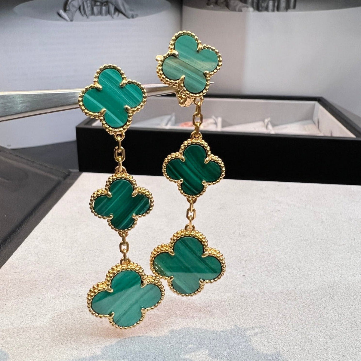 [Sophire Jewelry ]CLOVER MALACHITE 3 MOTIFS GOLD