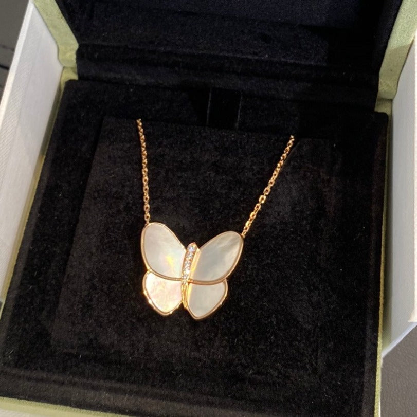 [Sophire Jewelry ]BUTTERFLY GOLD MOP DIAMOND NECKLACE