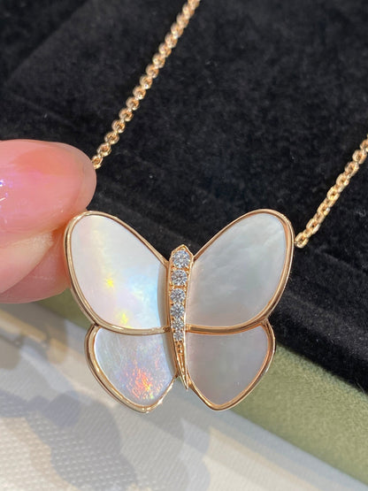 [Sophire Jewelry ]BUTTERFLY GOLD MOP DIAMOND NECKLACE