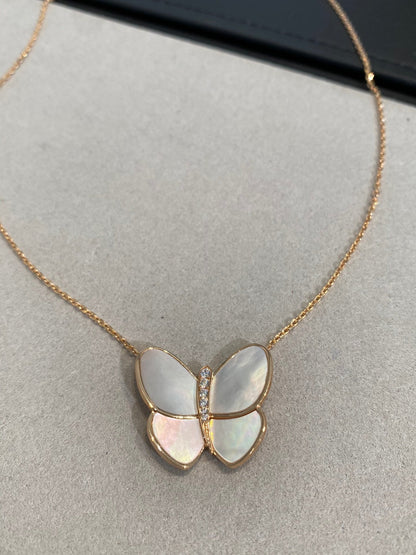 [Sophire Jewelry ]BUTTERFLY GOLD MOP DIAMOND NECKLACE