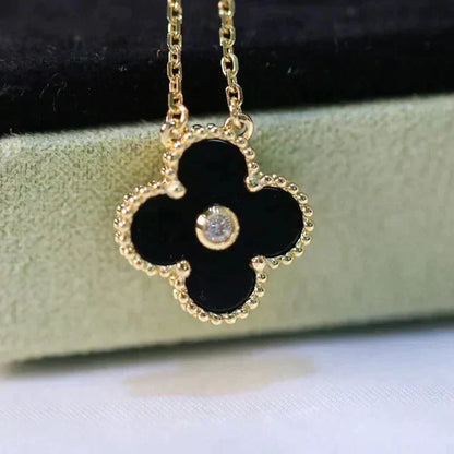 [Sophire Jewelry ]CLOVER 15MM DIAMOND ONYX NECKLACE