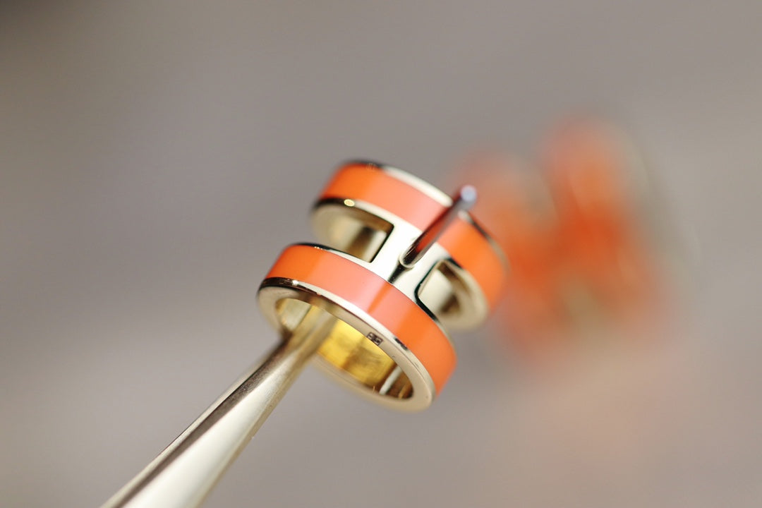 [Sophire Jewelry ]MINI POP H EARRINGS ORANGE