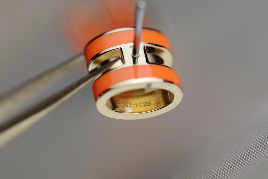 [Sophire Jewelry ]MINI POP H EARRINGS ORANGE