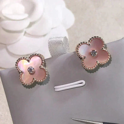 [Sophire Jewelry ]CLOVER MEDIUM 1 MOTIFS  PINK MOP DIAMOND EARRINGS