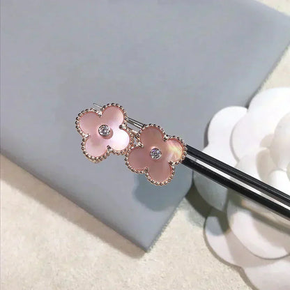 [Sophire Jewelry ]CLOVER MEDIUM 1 MOTIFS  PINK MOP DIAMOND EARRINGS