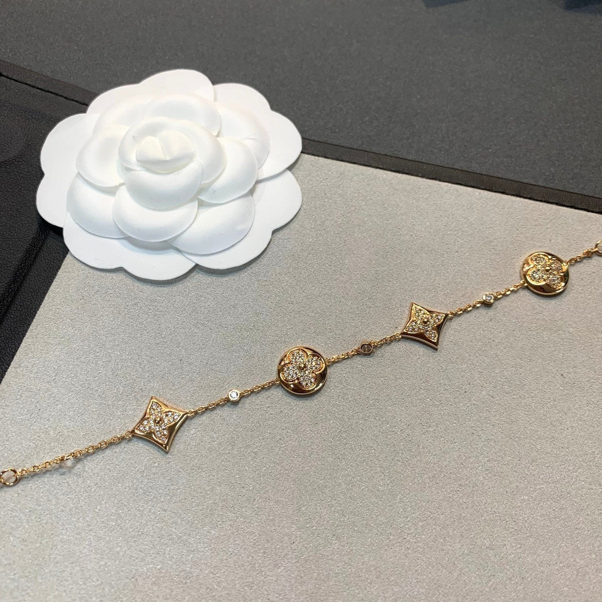 [Sophire Jewelry ]STAR AND SUN 4 MOTIFS GOLD DIAMONDS BRACELET
