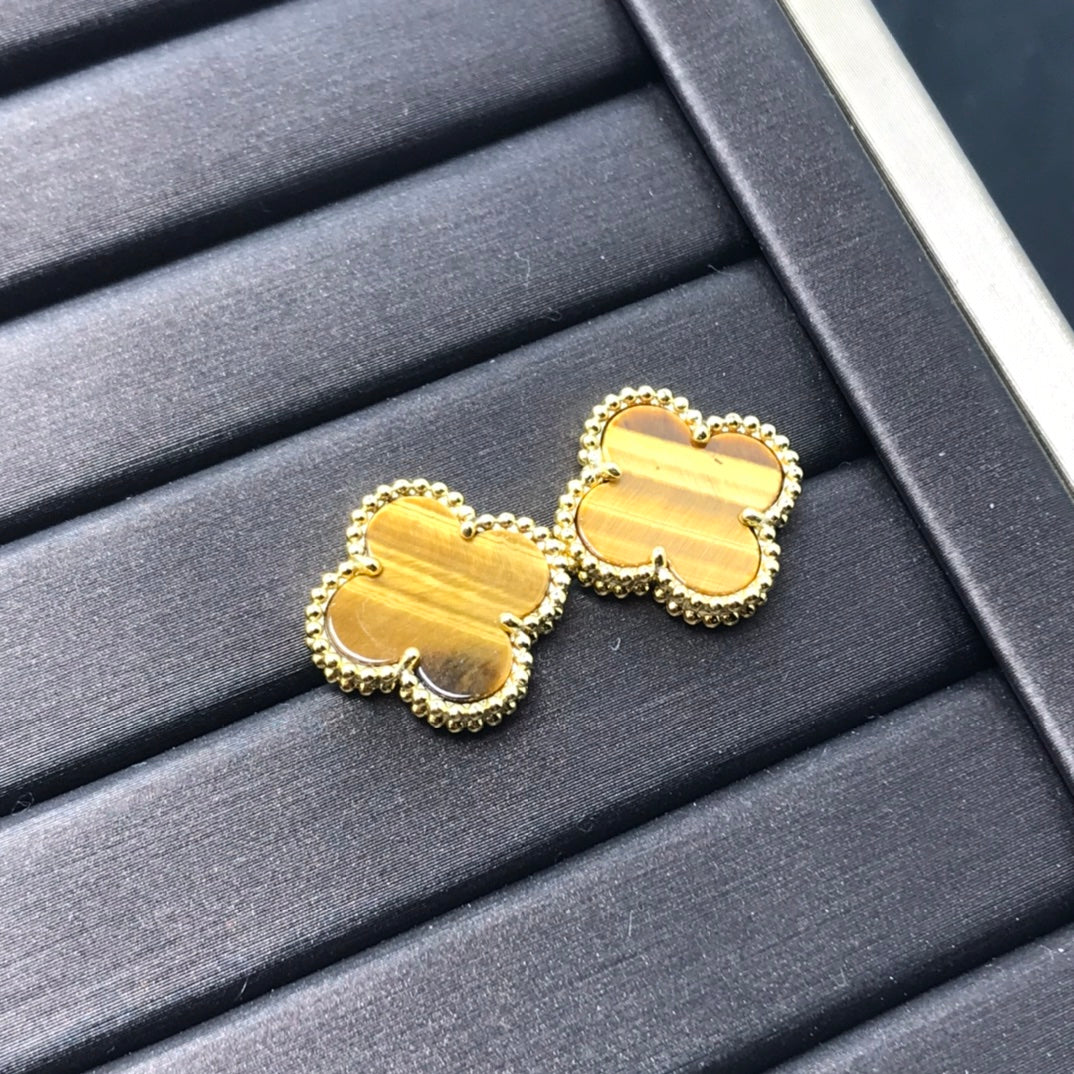 [Sophire Jewelry ]CLOVER MEDIUM 1 MOTIFS TIGER EYE EARRINGS