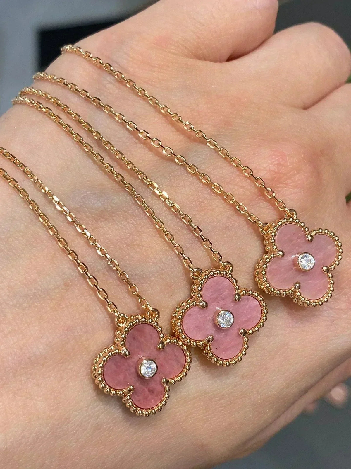 [Sophire Jewelry ]CLOVER 15MM DIAMOND RHODONITE NECKLACE