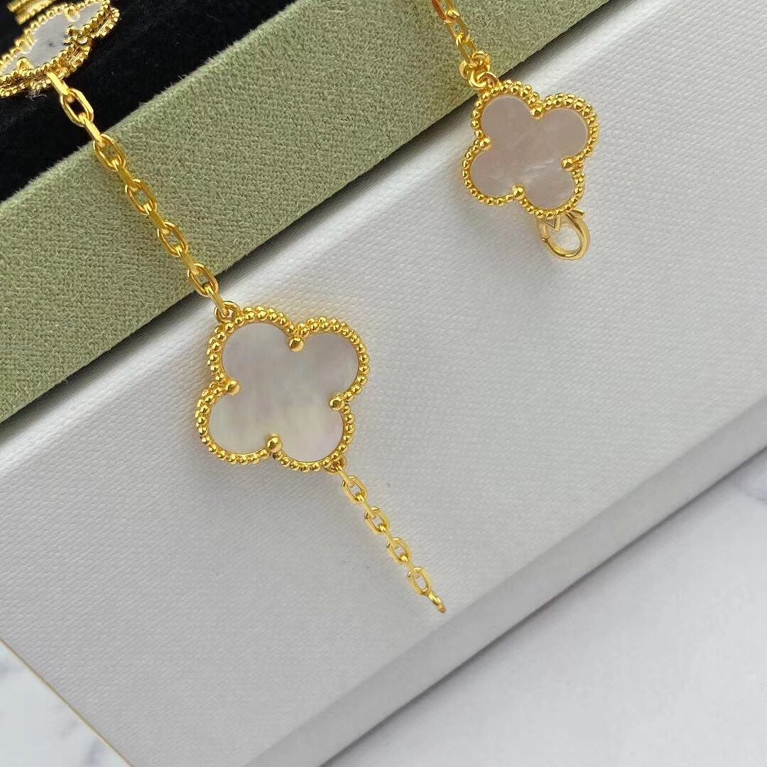 [Sophire Jewelry ]MAGIC CLOVER MOP GOLD BRACELET 5 MOTIFS