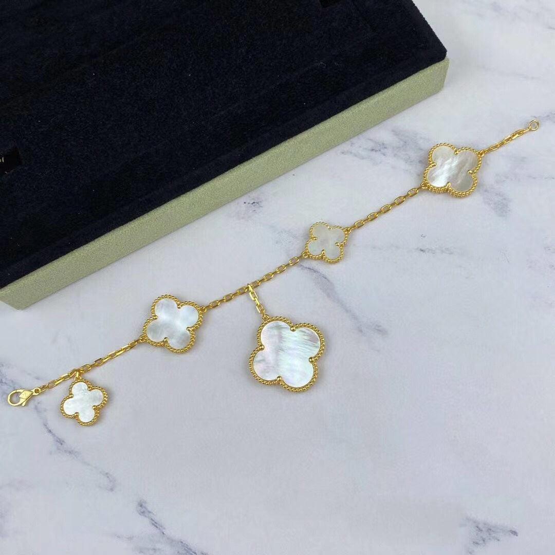 [Sophire Jewelry ]MAGIC CLOVER MOP GOLD BRACELET 5 MOTIFS