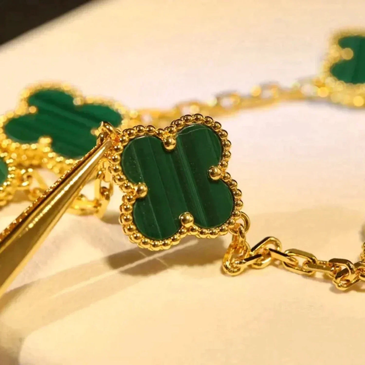 [Sophire Jewelry ] CLOVER 5 MOTIF MALACHITE BRACELET COLLECTION