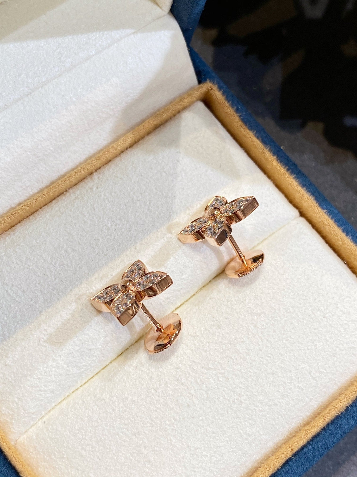 [Sophire Jewelry ]STAR DIAMOND EARRINGS