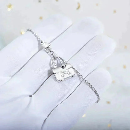 [Sophire Jewelry ]AMULETTE PEDANT SILVER NECKLACE