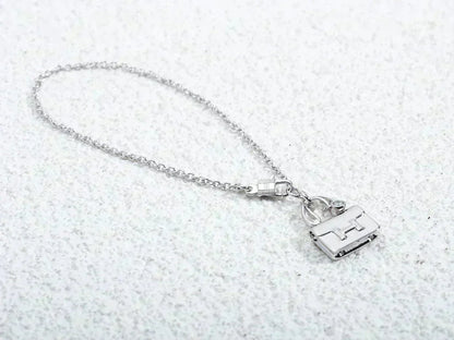 [Sophire Jewelry ]AMULETTE PEDANT SILVER NECKLACE