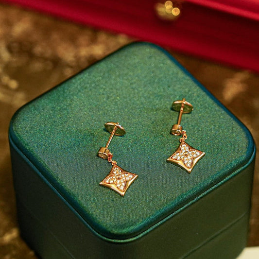 [Sophire]STAR DIAMONDS EARRINGS GOLD
