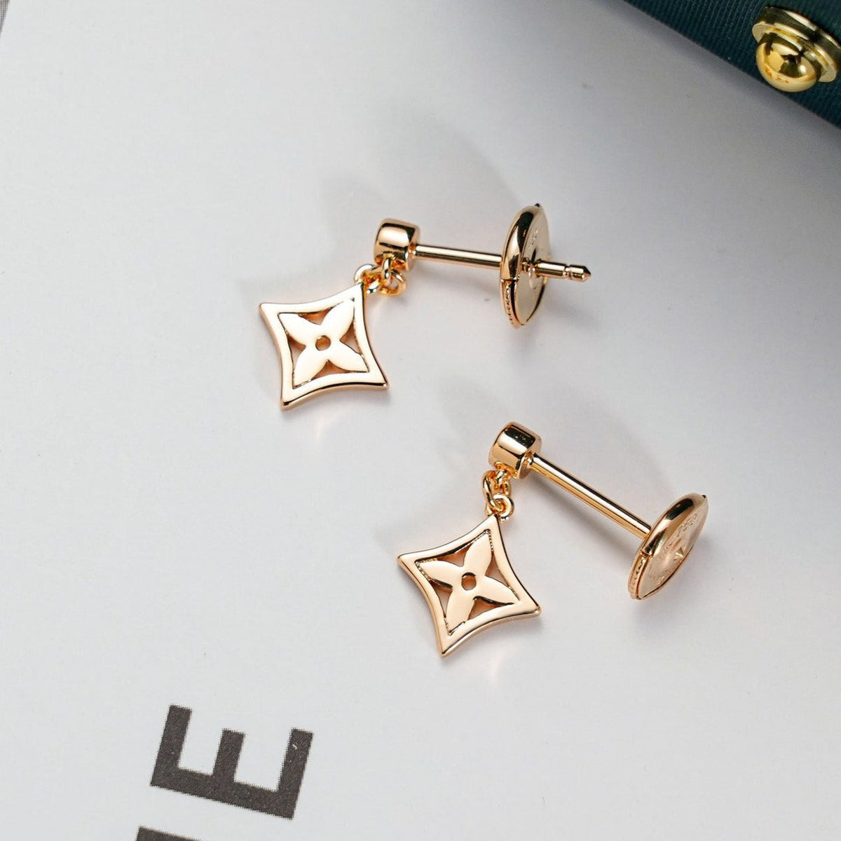 [Sophire Jewelry ]STAR EARRINGS GOLD