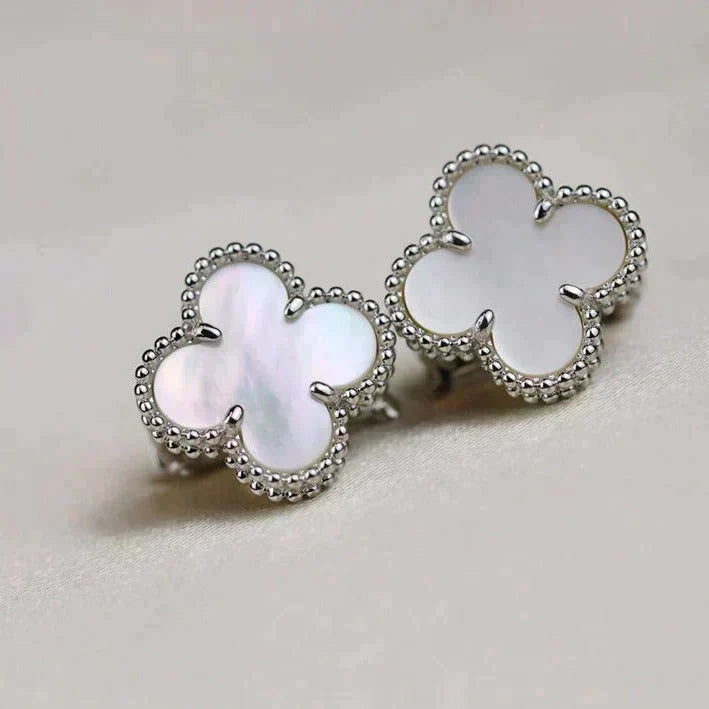 [Sophire Jewelry ]CLOVER MEDIUM 1 MOTIFS  WHITE MOP EARRINGS SILVER