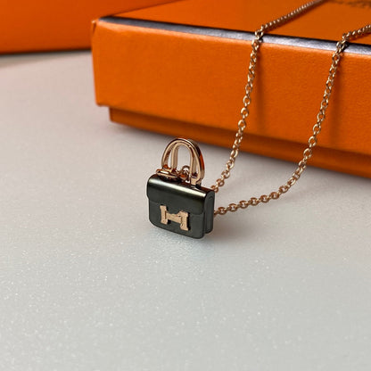 [Sophire Jewelry ]CONSTANCE BLACK PEDANT PINK GOLD NECKLACE
