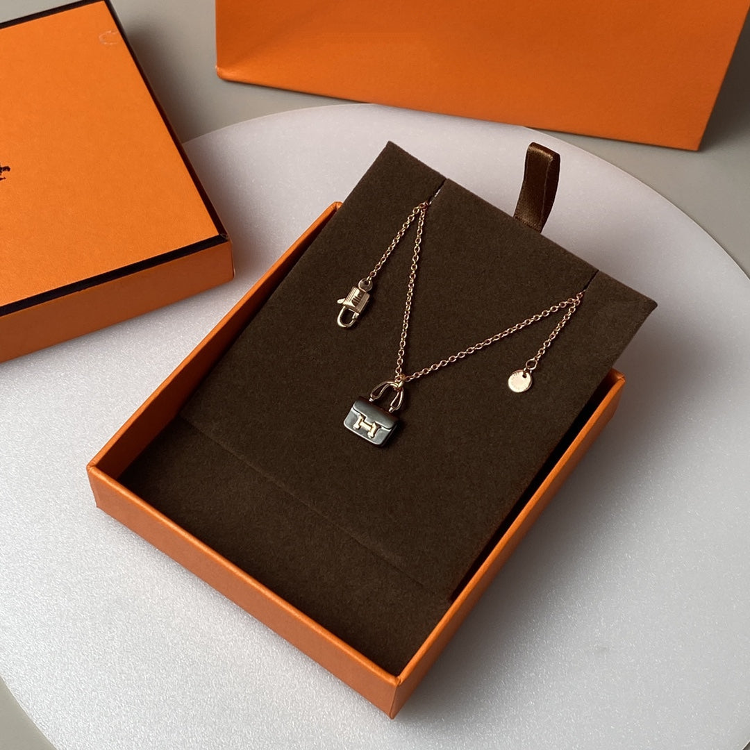 [Sophire Jewelry ]CONSTANCE BLACK PEDANT PINK GOLD NECKLACE