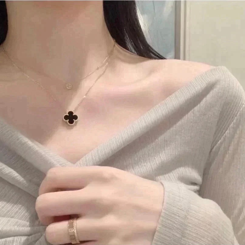 [Sophire Jewelry ]CLOVER 15MM BLACK ONYX SINGLE FLOWER NECKLACE