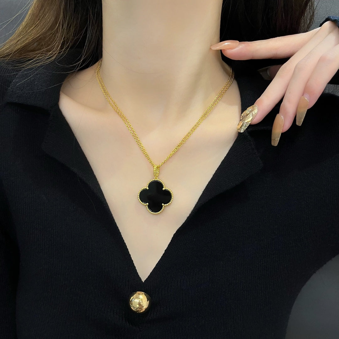 [Sophire Jewelry ]CLOVER 25MM NECKLACE GOLD ONYX