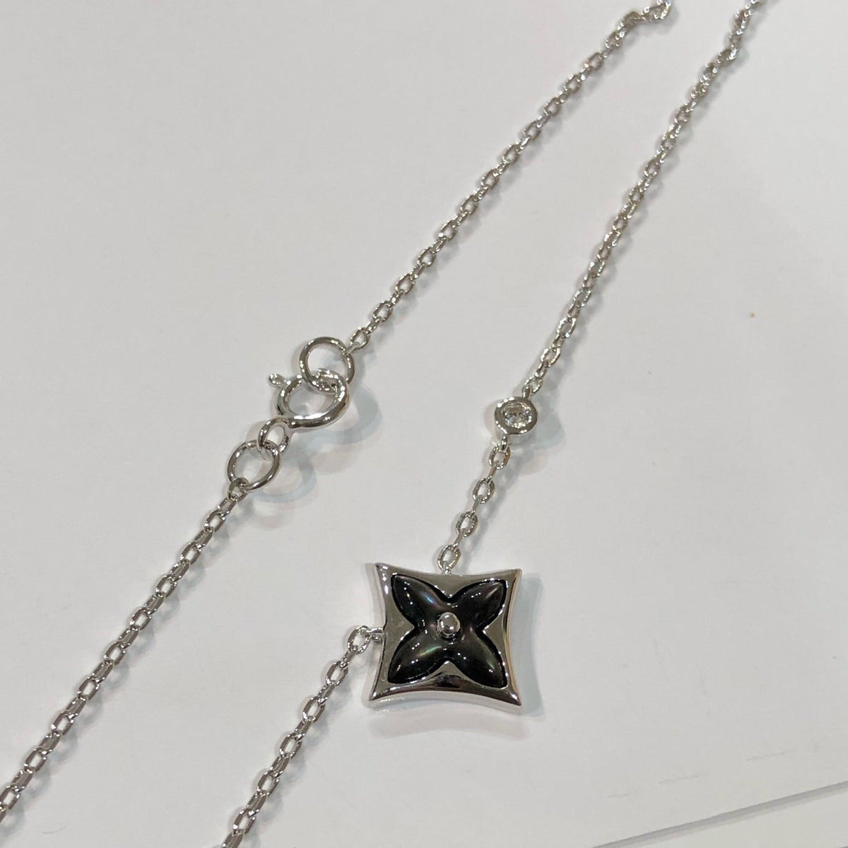 [Sophire Jewelry ]STAR BLACK MOP NECKLACE