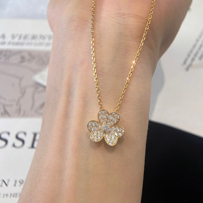 [Sophire Jewelry ]FLOWER DIAMOND NECKLACE