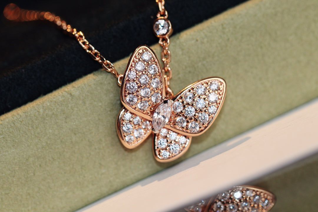 [Sophire Jewelry ]BUTTERFLY DIAMOND NECKLACE