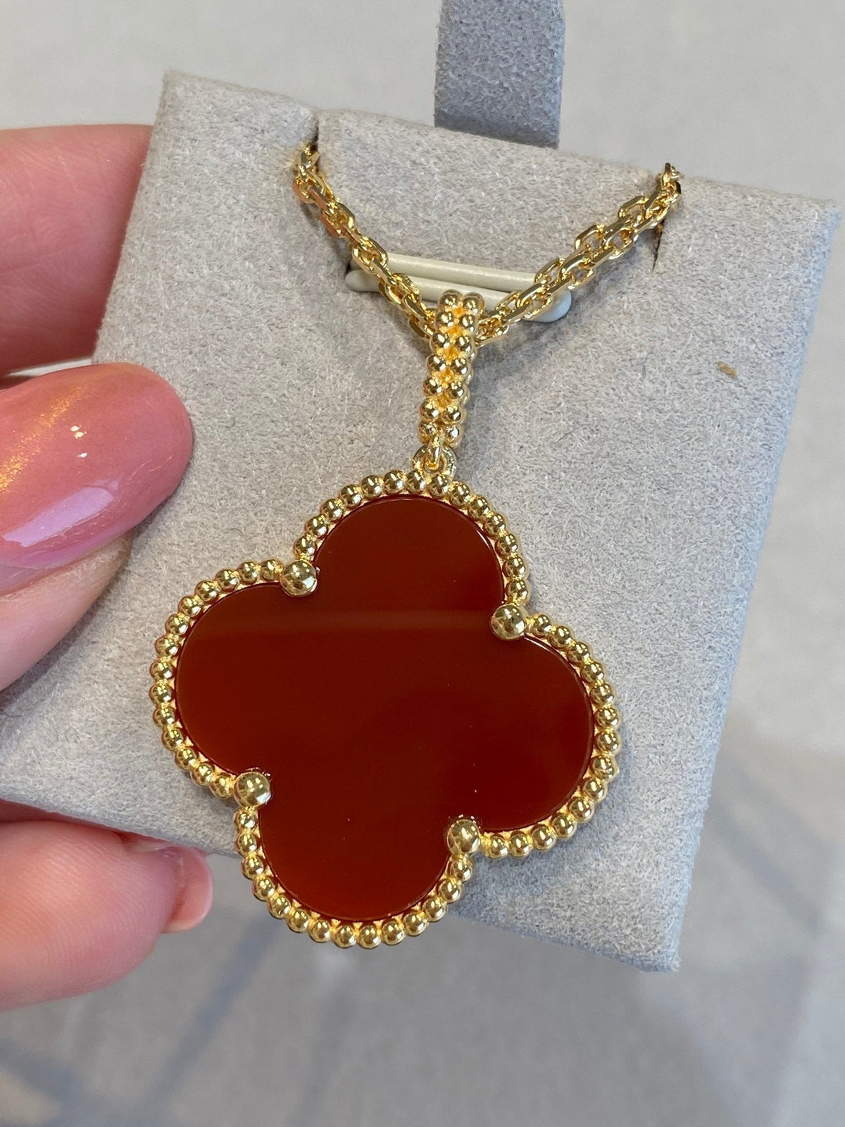 [Sophire Jewelry ]CLOVER 25MM NECKLACE GOLD CARNELIAN