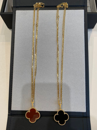 [Sophire Jewelry ]CLOVER 25MM NECKLACE GOLD CARNELIAN