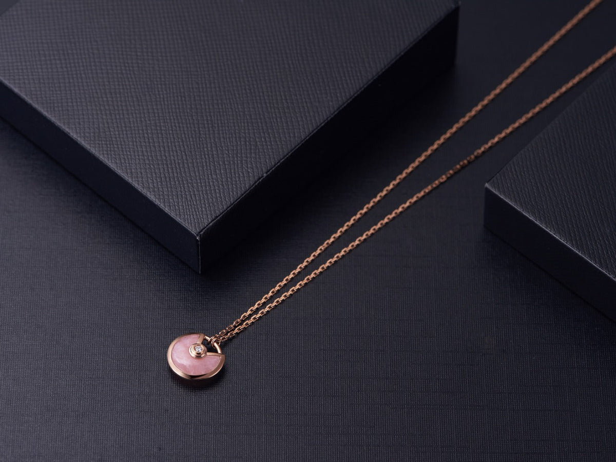 [Sophire Jewelry ]AMULETTE ROSE GOLD PINK MOP NECKLACE