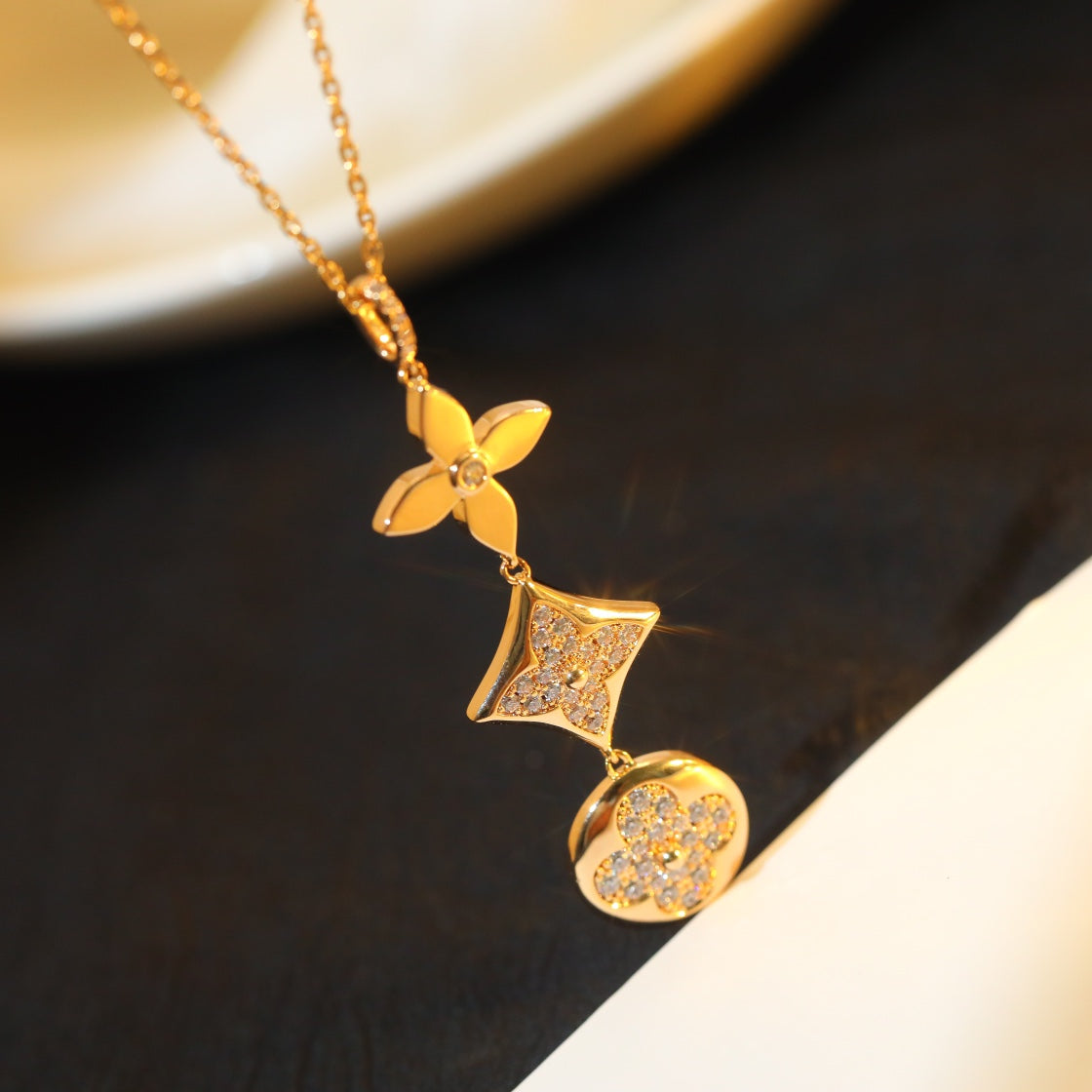 [Sophire Jewelry ]STAR AND SUN DIAMOND PINK GOLD NECKLACE