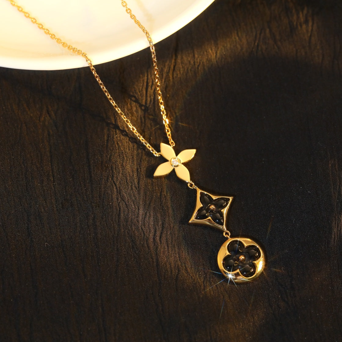 [Sophire Jewelry ]STAR AND SUN ONYX PINK GOLD NECKLACE