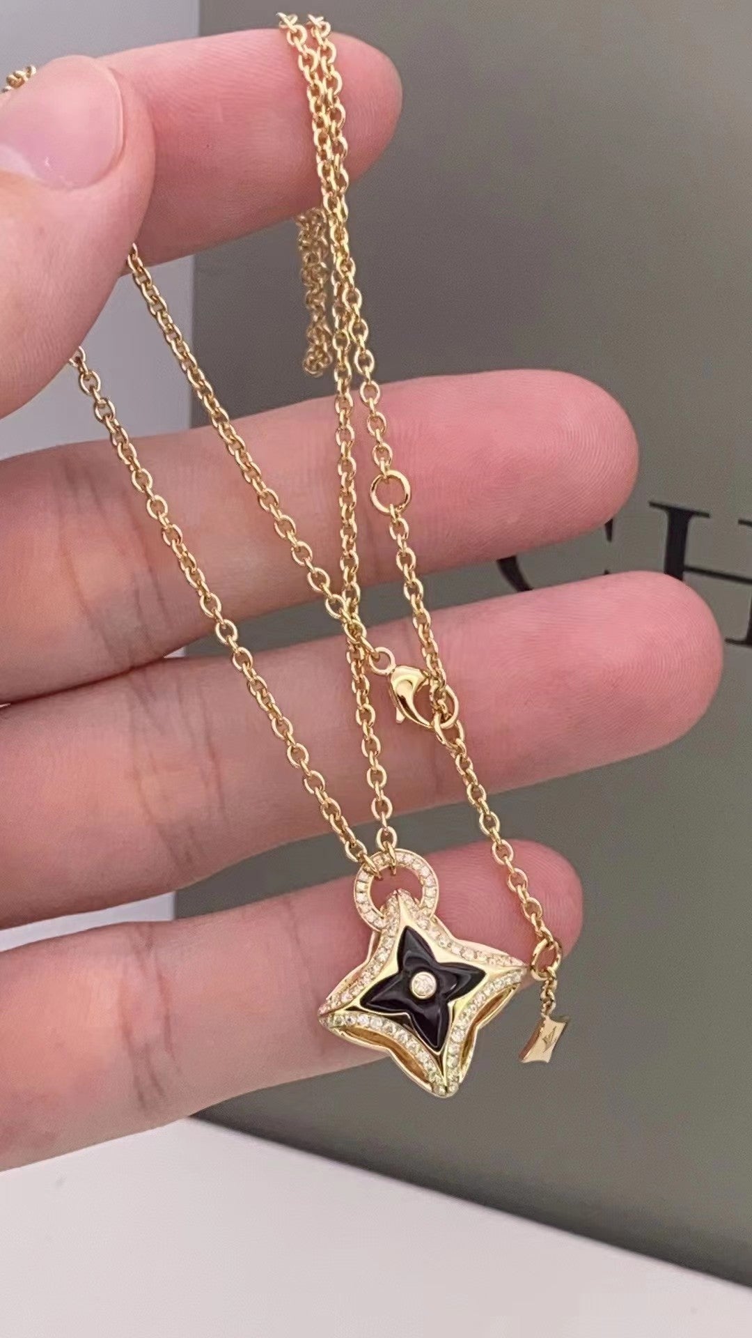 [Sophire Jewelry ]STAR PEDANT PINK GOLD DIAMOND NECKLACE