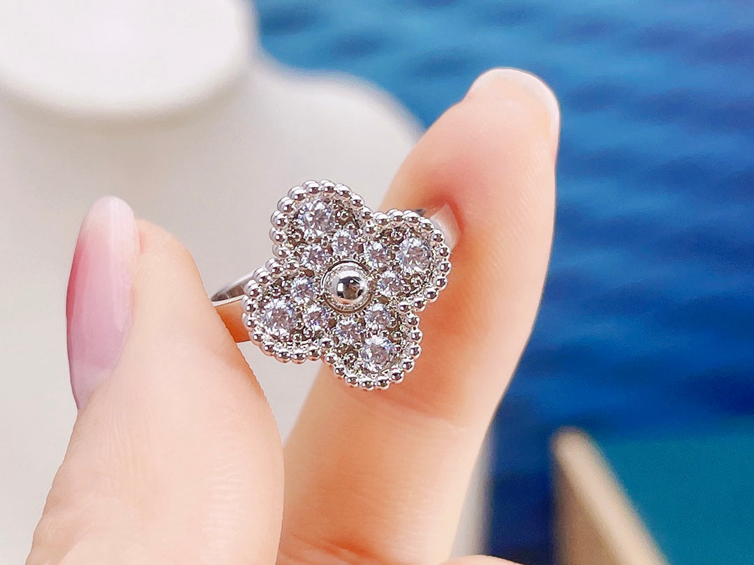 [Sophire Jewelry ]CLOVER DIAMOND RING