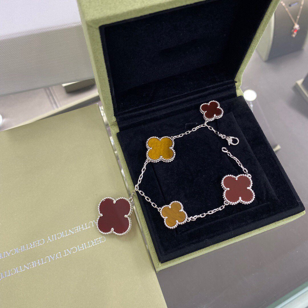 [Sophire Jewelry ]CLOVER 5 MOTIFS SIVLER CARNELIAN TIGER EYE BRACELET