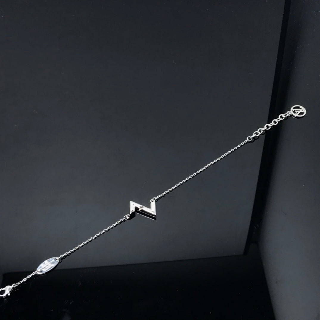 [Sophire Jewelry ]VOLT LV LOGO BRACELET