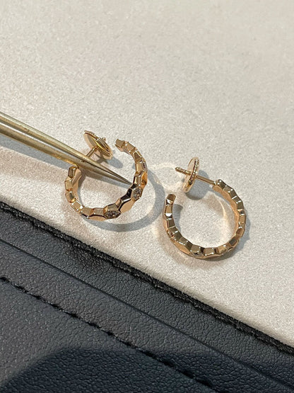 [Sophire Jewelry ]Hollow Design Four-Leaf Clover Flower Shape Earrings
