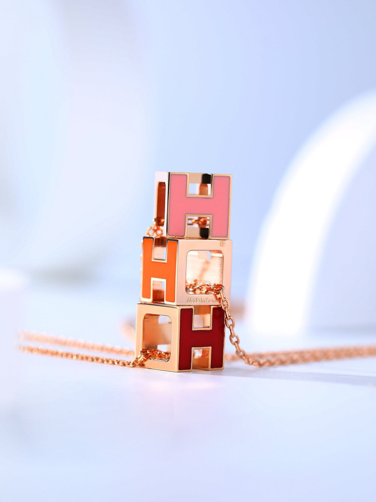 [Sophire Jewelry ]H CAGE PINK GOLD NECKLACE