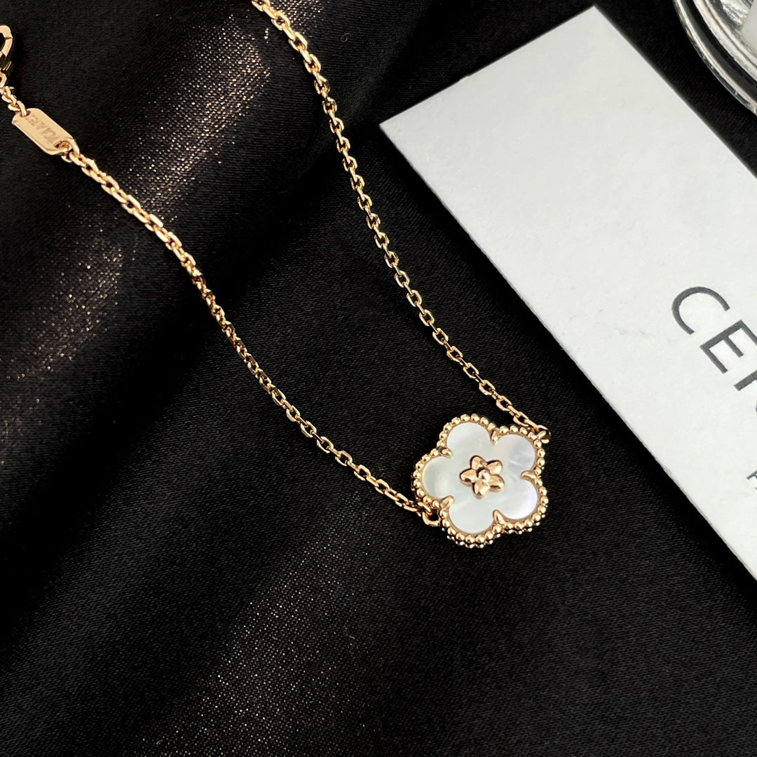[Sophire Jewelry ]LUCKY SPRING ROSE GOLD MOP BRACELET