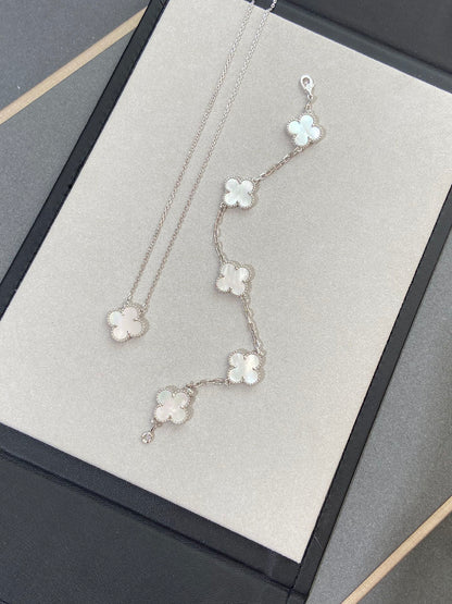 [Sophire Jewelry ]CLOVER WHITE PEARL MOP 5 MOTIF BRACELET COLLECTION